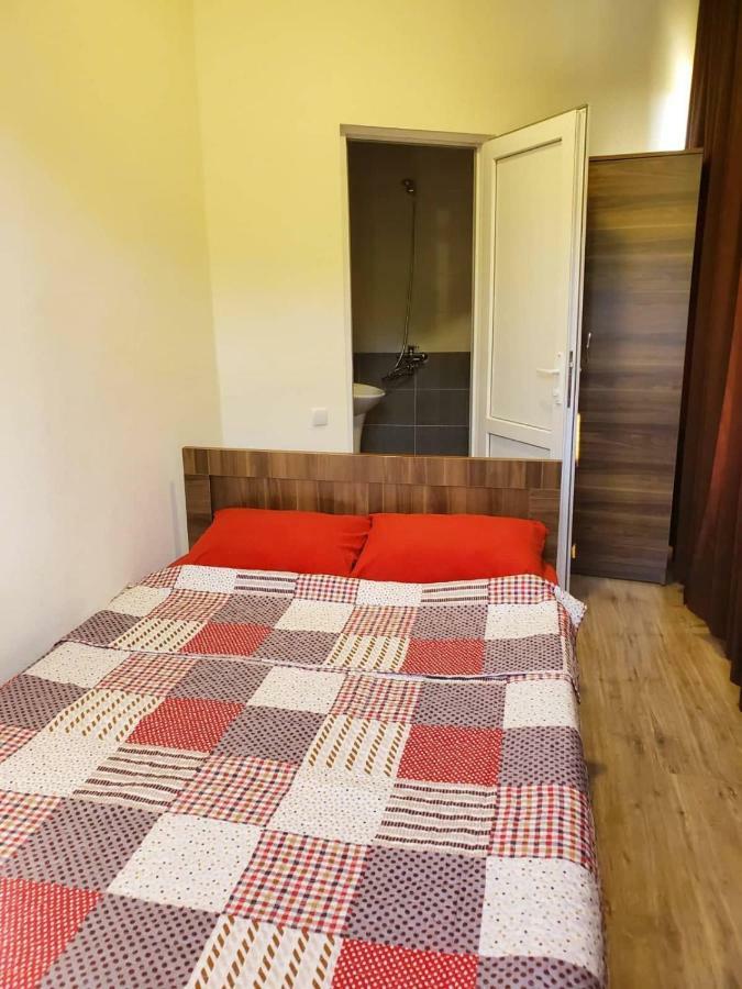Hostel Family Kutaisi Exterior photo